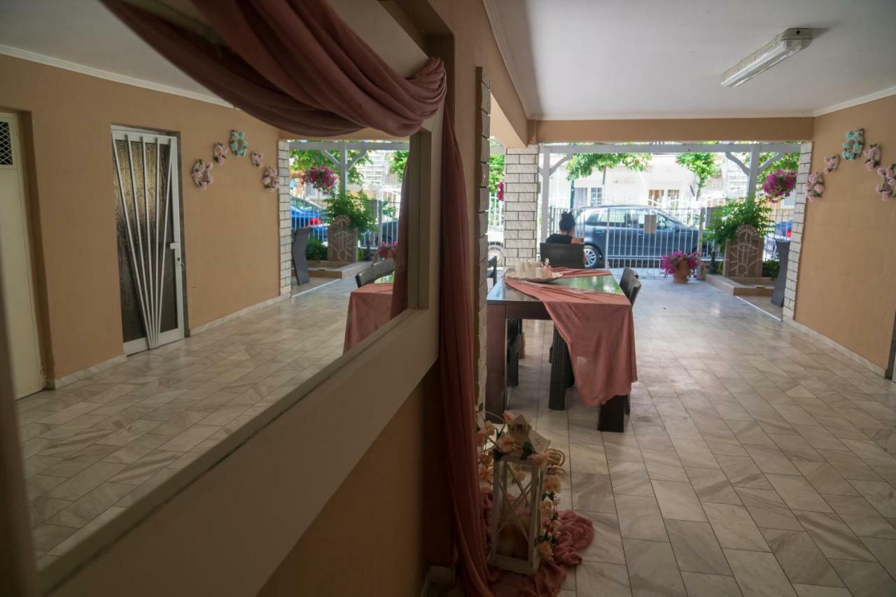 Olympiakí Aktí Villa Irini מראה חיצוני תמונה